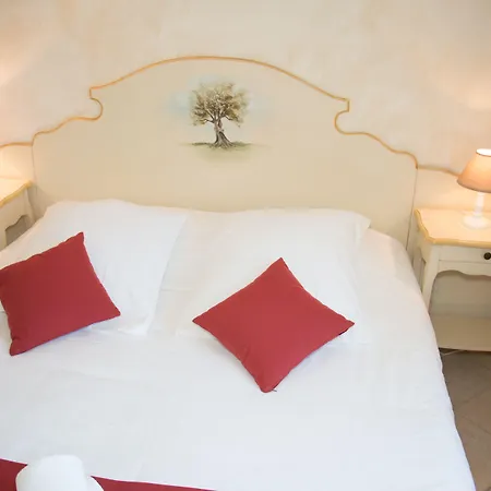 Hotell Hotel & Spa La Villa 3*