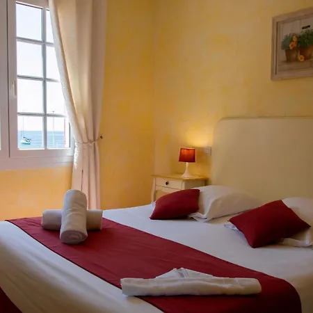 Hotel & La Sainte-Maxime