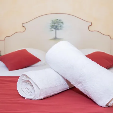 & La Hotel Sainte-Maxime